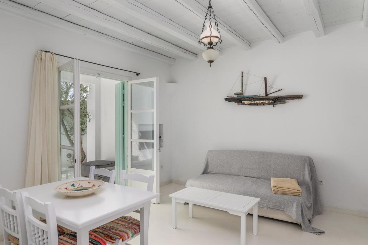 Thalassitra Private Pool Suites Adámasz Kültér fotó