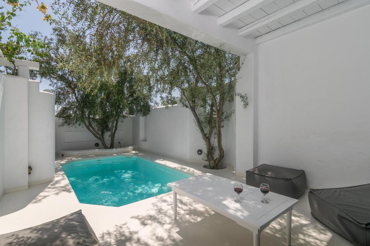 Thalassitra Private Pool Suites Adámasz Kültér fotó