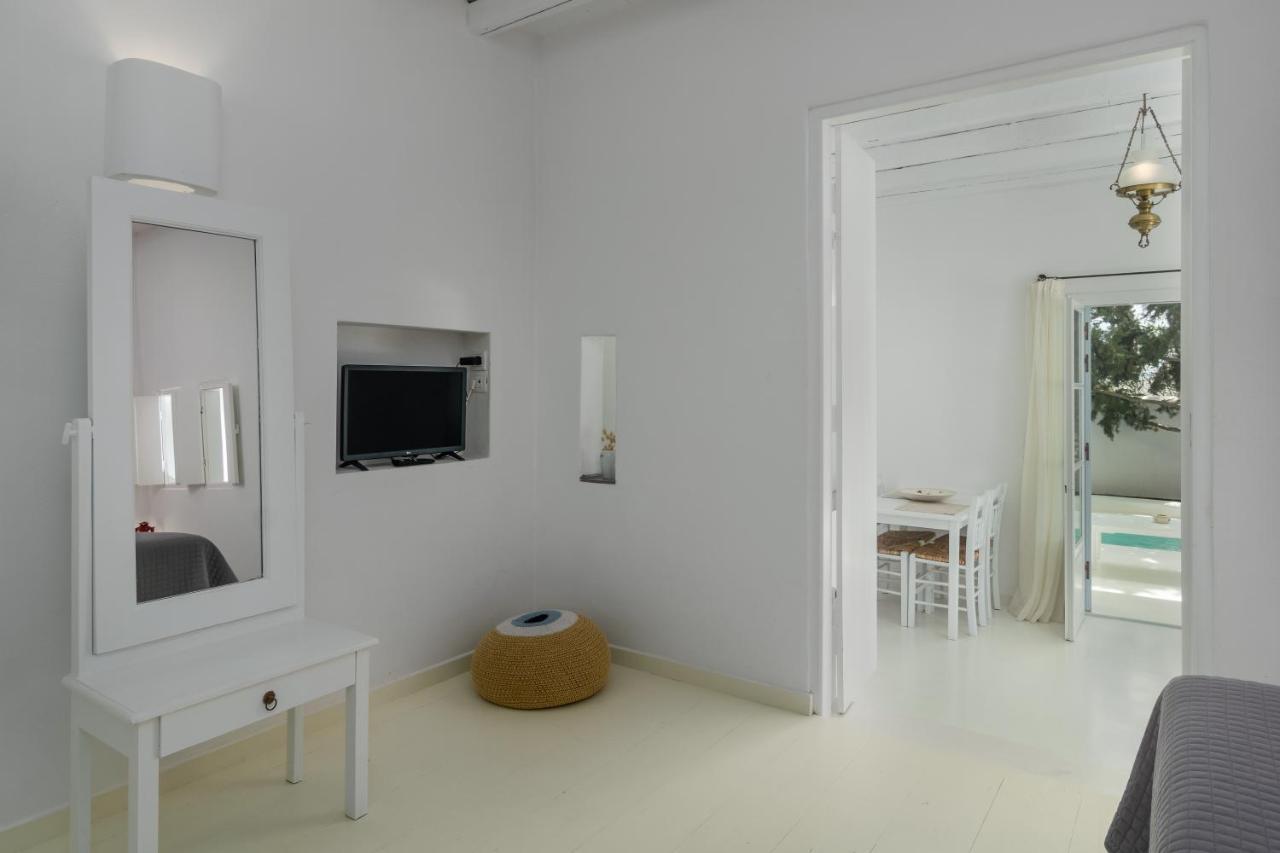 Thalassitra Private Pool Suites Adámasz Kültér fotó